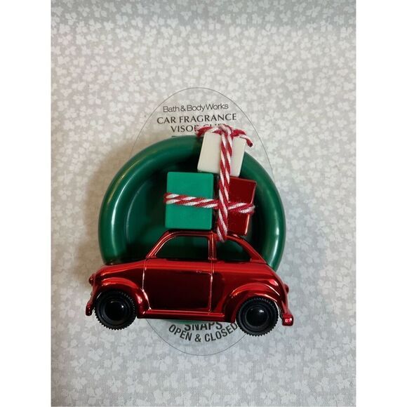 Bath and Body Works CHRISTMAS CAR Visor Clip and 3 Car Fragrance Refills - Picture 2 of 6